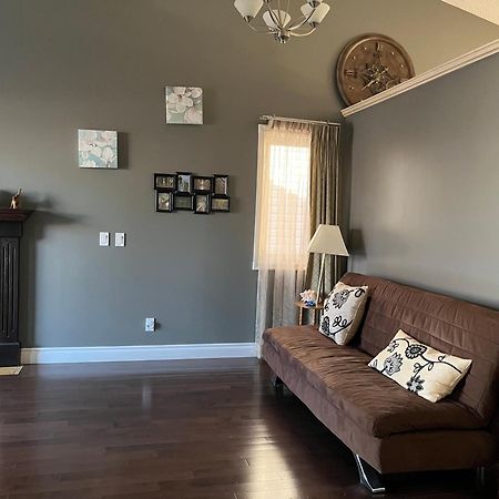 Citadel Cozy Quilt Private Bedroom YYC Екстериор снимка