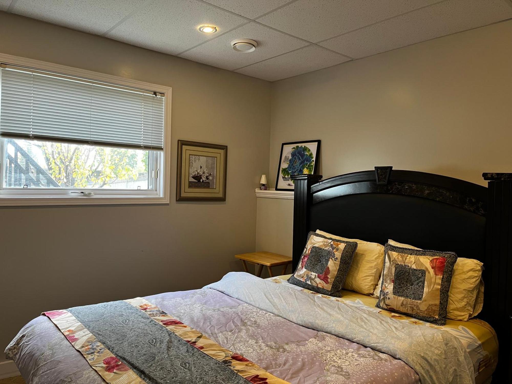 Citadel Cozy Quilt Private Bedroom YYC Екстериор снимка